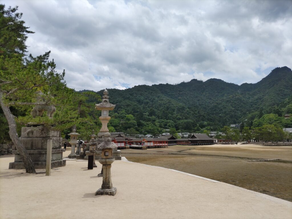 厳島神社