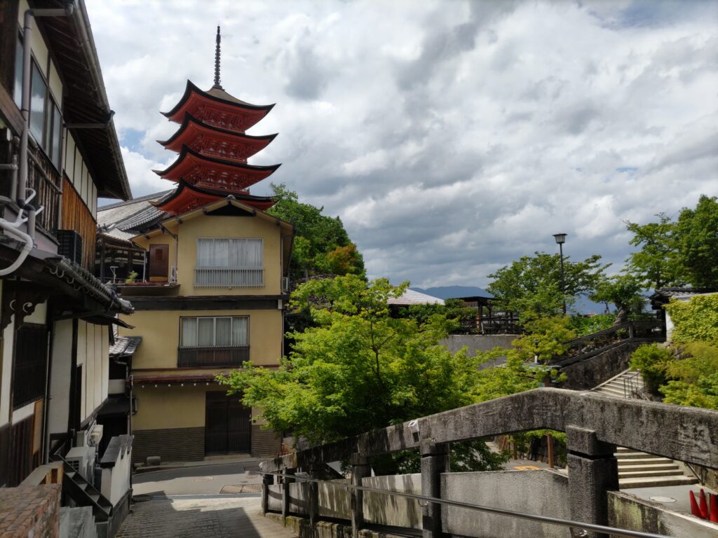 厳島神社五重塔